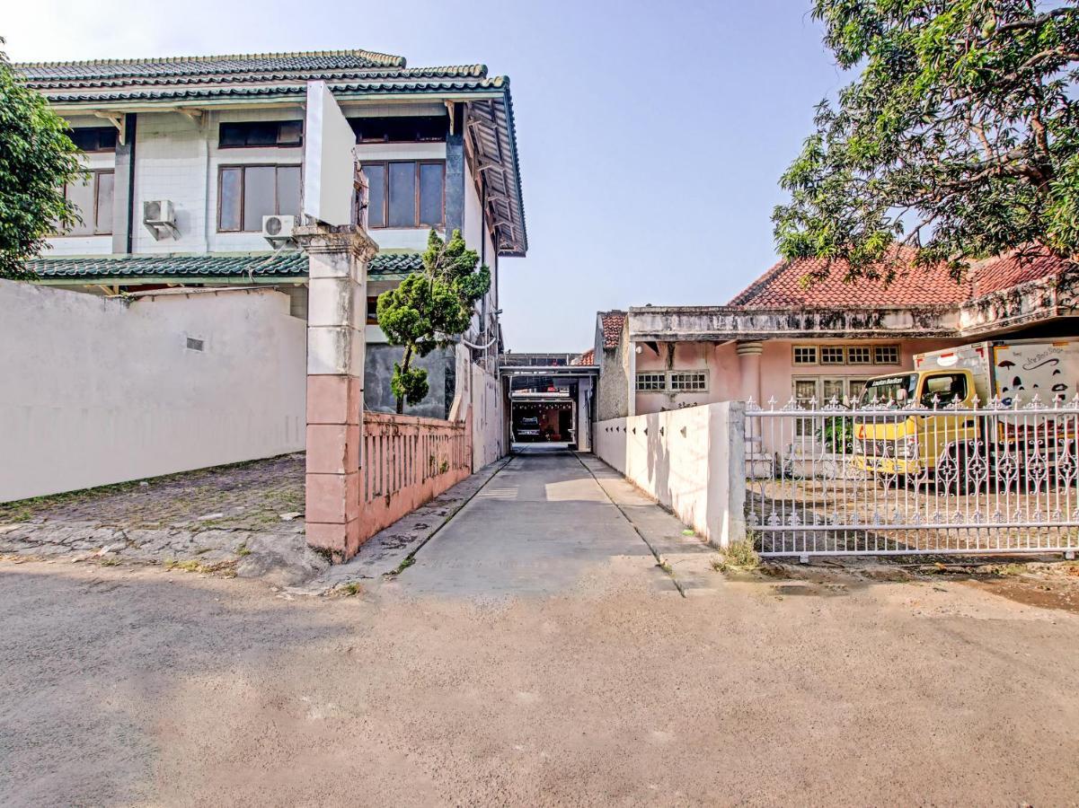 Oyo 91490 Hotel Rumah Kita Cirebon Eksteriør bilde