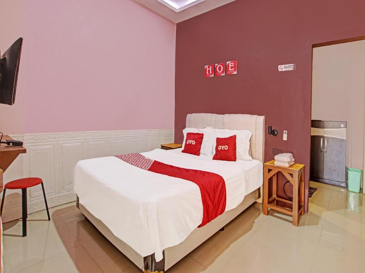 Oyo 91490 Hotel Rumah Kita Cirebon Eksteriør bilde