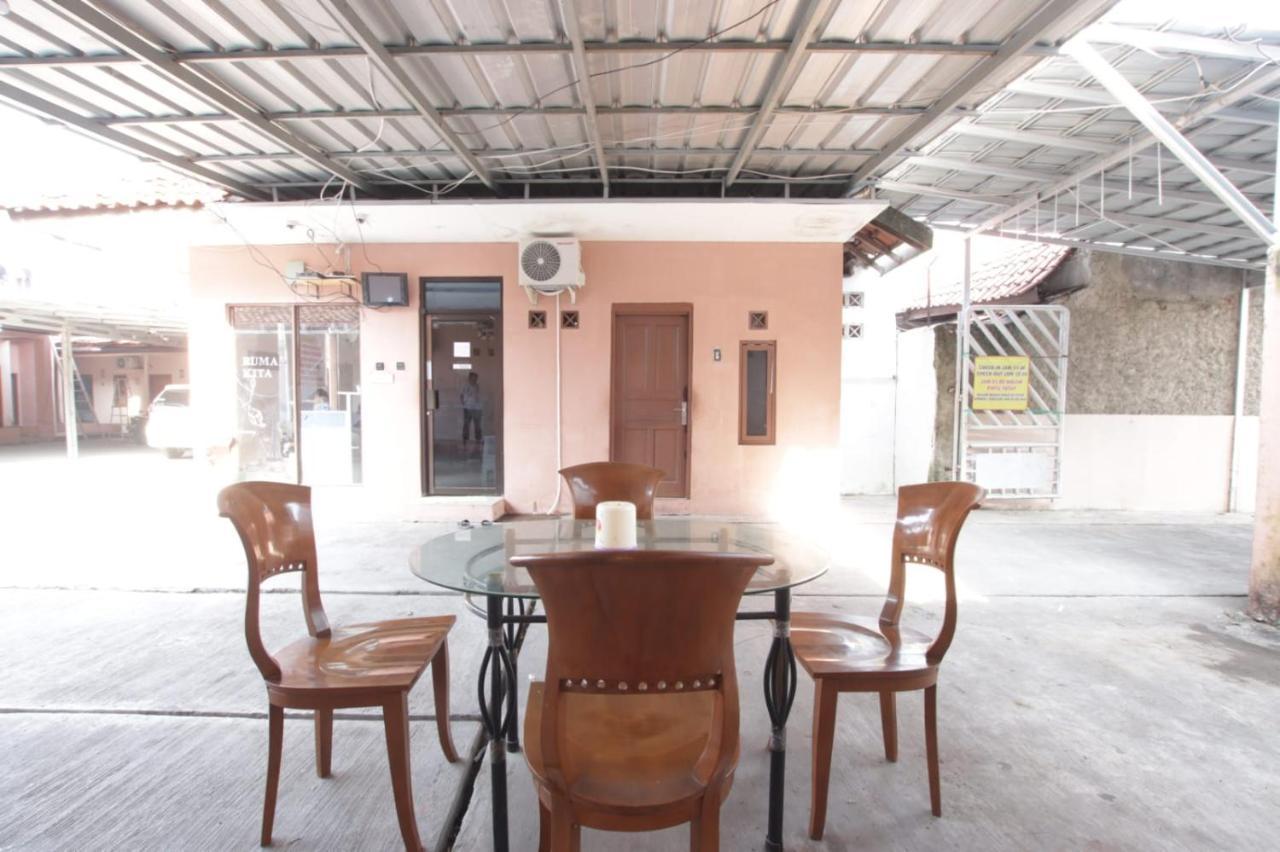 Oyo 91490 Hotel Rumah Kita Cirebon Eksteriør bilde